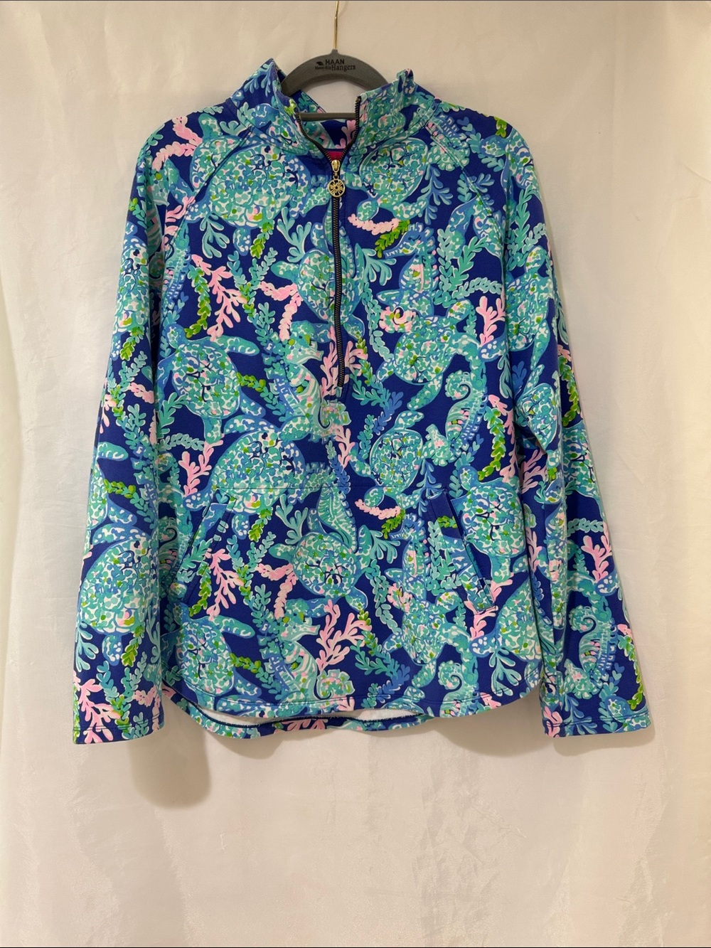 Lilly Pulitzer large turtle villa pop over jacket